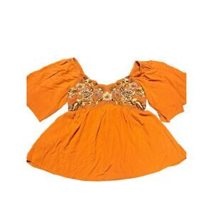 Shyanne Top Size M Orange Embroidered
